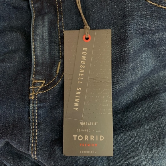 Torrid Jeans Womens 16T TALL Bombshell Skinny Blue New - Picture 7 of 8
